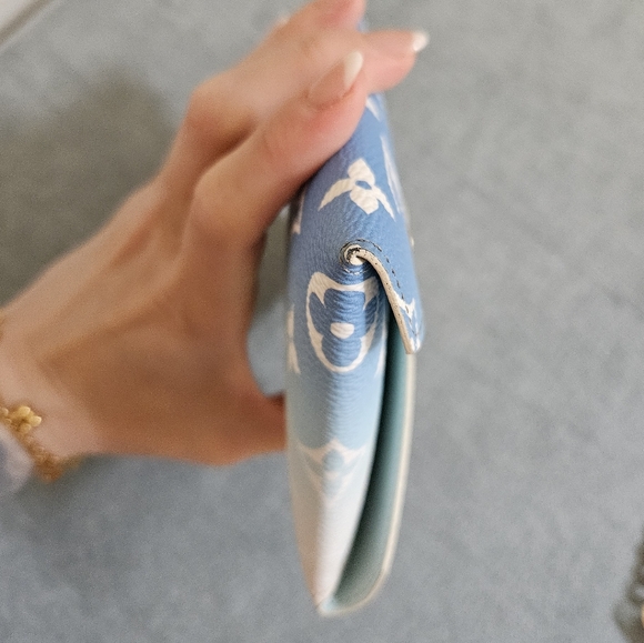 Louis Vuitton rare By The Pool kirigami pouchette crossbody with chain - Picture 9 of 12